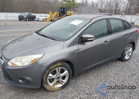 2013 Ford Focus Se z USA, uszkodzony, nr VIN 1FADP3F29DL337963
